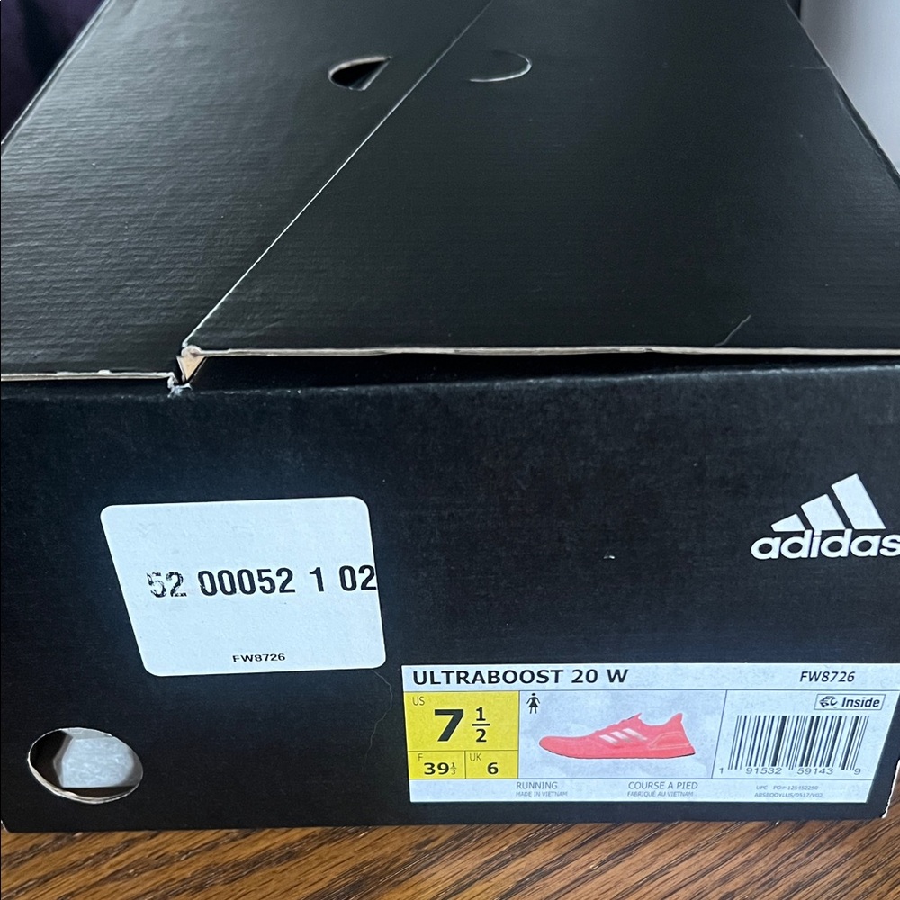 Adidas Ultraboost 20 W in Signal Pink - Picture 14 of 15